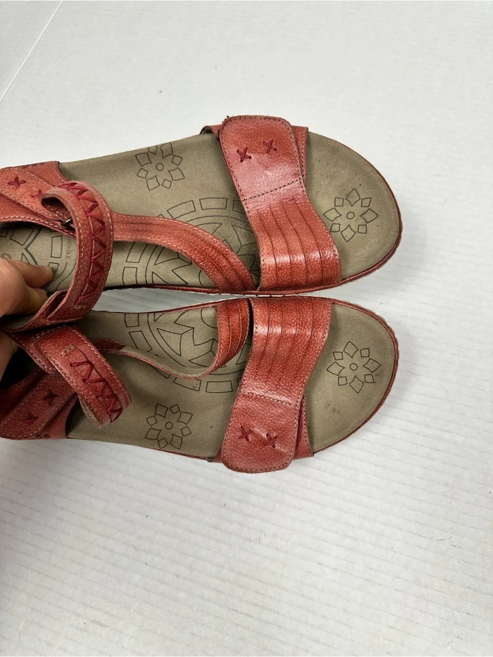 Taos Zenith Sandal Red Leather Comfort Adjustable Z-Strap Arch Support Size 10